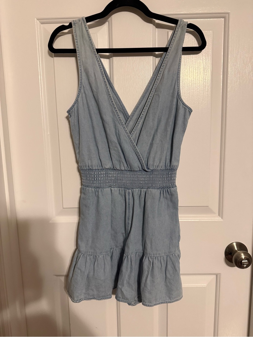 American Eagle Light Wash Denim Surplice Romper Size Extra Small XS